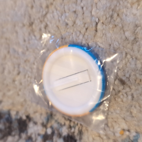 NEW Kura sushi DC superman superwoman Japanese Gachapon - Picture 2 of 2